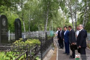 Уфа. Мэр  Ирек  Ялалов о ситуации с кладбищами: «Эту задачу надо решать или придется хоронить всех стоя, а как по-другому?»