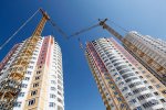«Forbes». Проблемная стройка: почему число обманутых дольщиков в России будет расти?