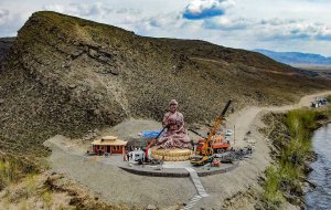 Кызыл. В столице республики Тыва открыли самую высокую в России статую Будды
