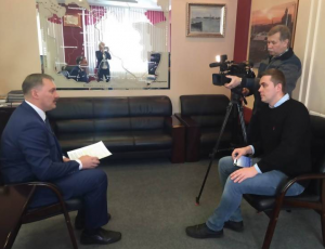 Архангельск.  «Мы вовлекаем собственные ресурсы для переселения людей из аварийного жилья», — рассказал глава города