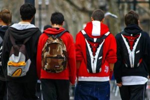 Омск. В городе продолжается работа по профилактике негативных воздействий на подростков