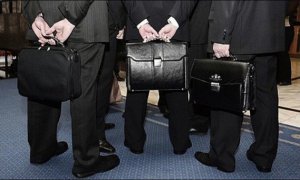 "Известия". Работников муниципалитетов отправят на учебу по целевому набору